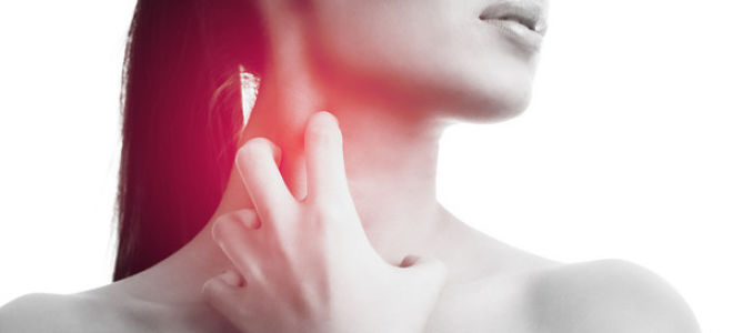 Можно ли Мирамистин грудничку в горло или в нос