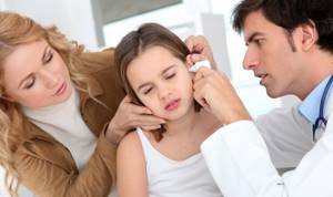 Как лечить отит среднего уха у взрослых: традиционные методы и народные средства, профилактические действия