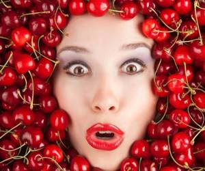 Польза и вред черешни для организма человека: химический состав и калорийность ягоды, противопоказания к употреблению, эффективность и правила применения в косметологии и народной медицине