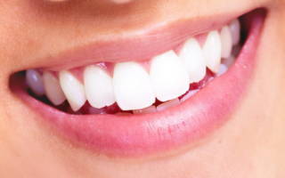 Чистка и отбеливание зубов активированным углем в домашних условиях: рецепт как отбелить, фото до и после