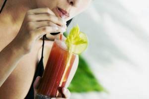 Можно ли пить томатный сок при сахарном диабете 1 и 2 типа